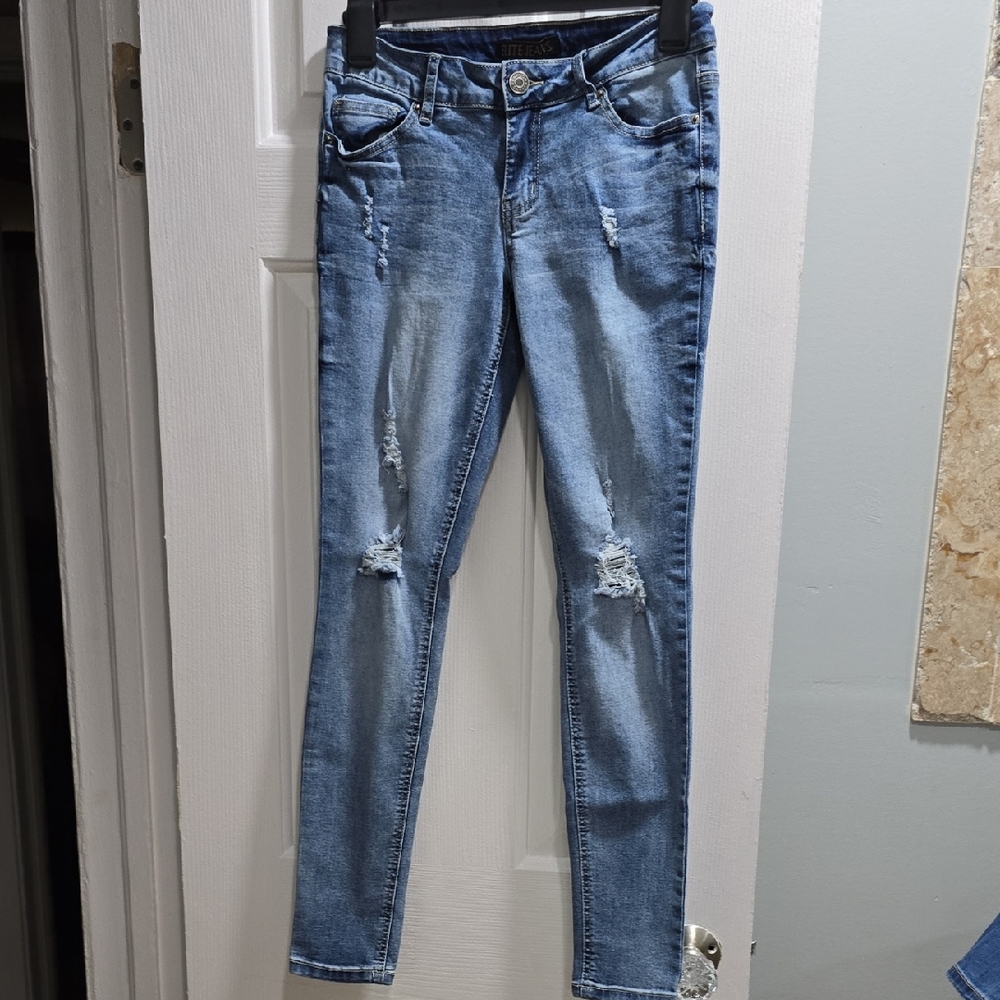 Elite Jeans Distressed Medium Wash Woman's Size 3/4